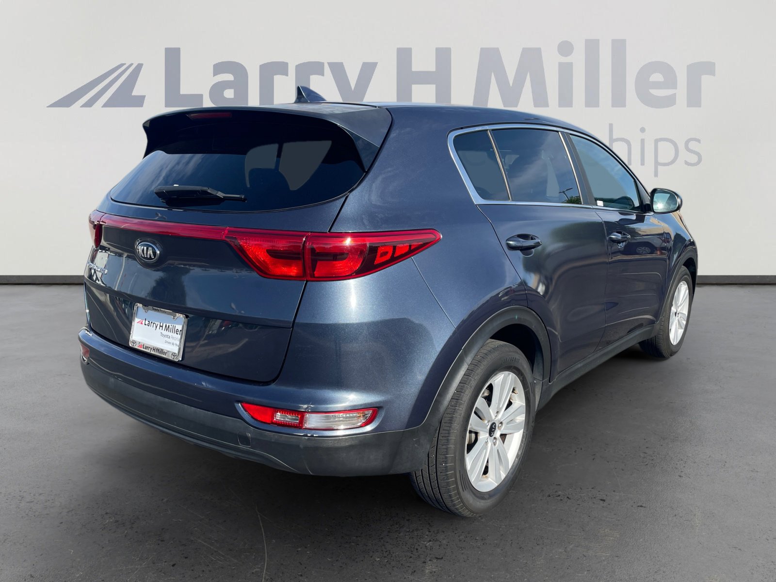 Used 2018 Kia Sportage LX image 5