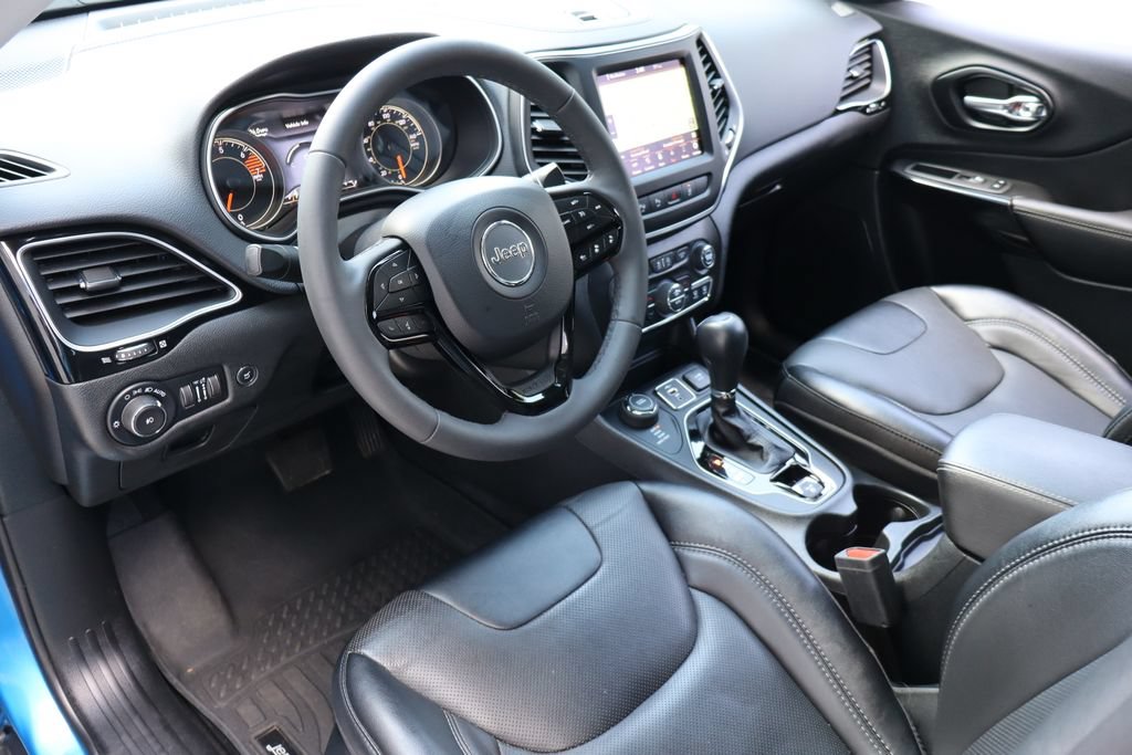 Used 2023 Jeep Cherokee Altitude Lux AWD/4WD image 4