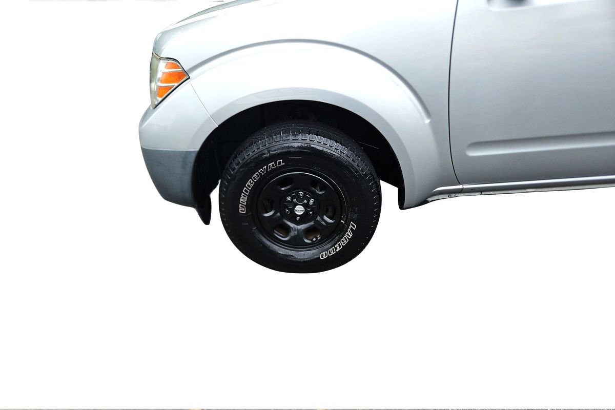 Used 2016 Nissan Frontier S image 24