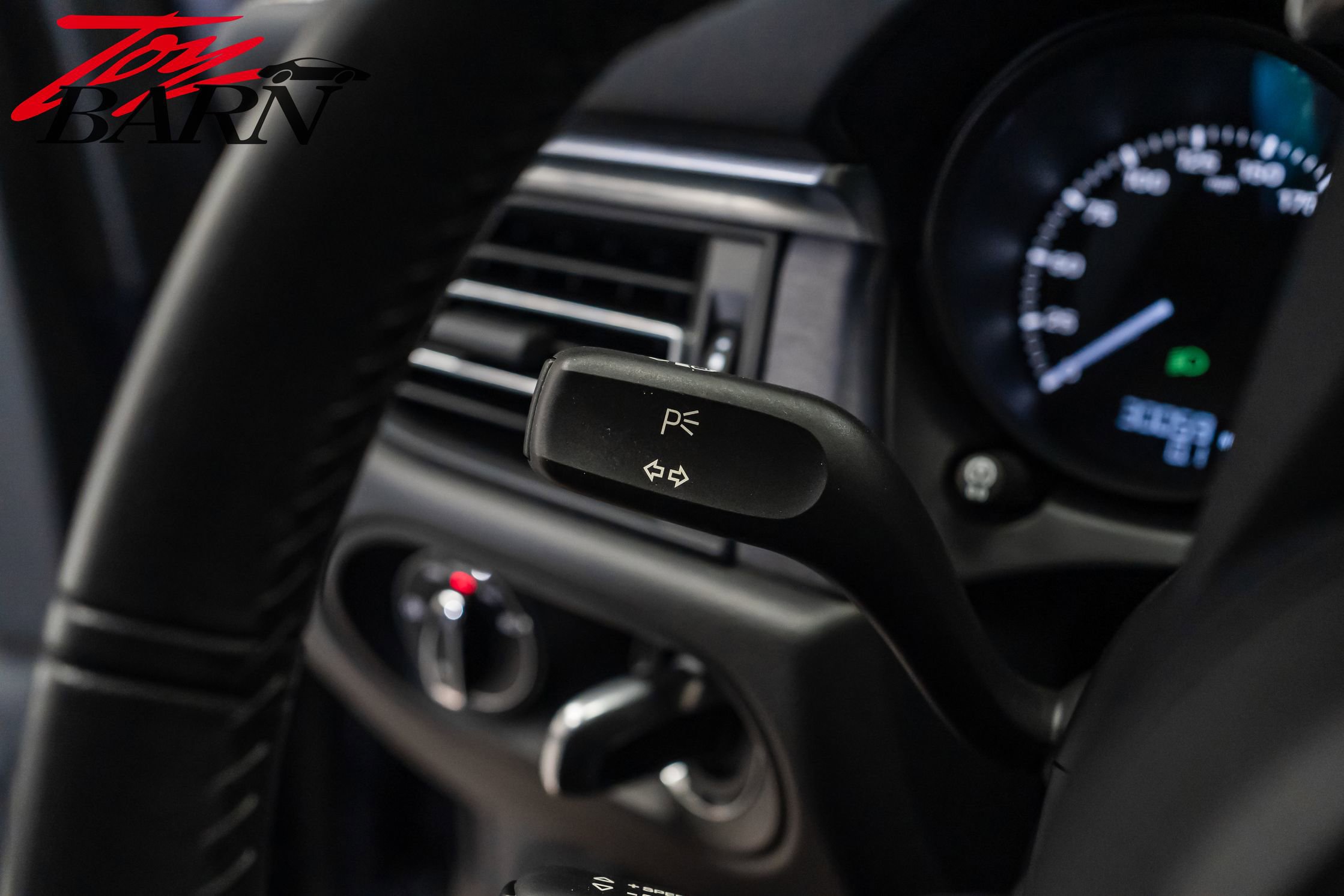 Used 2023 Porsche Macan GTS image 34