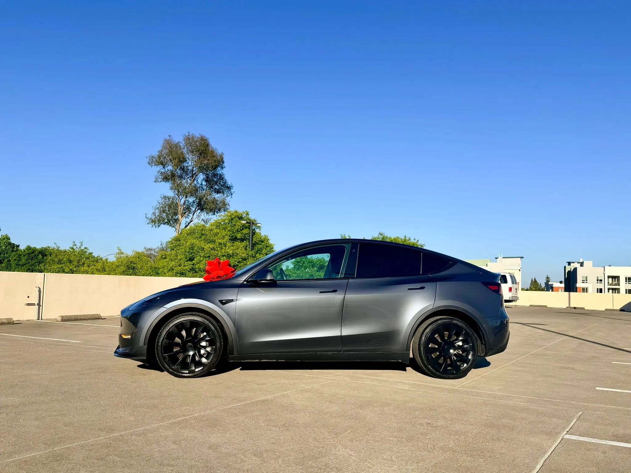 Used 2023 Tesla Model Y Long Range AWD/4WD image 4