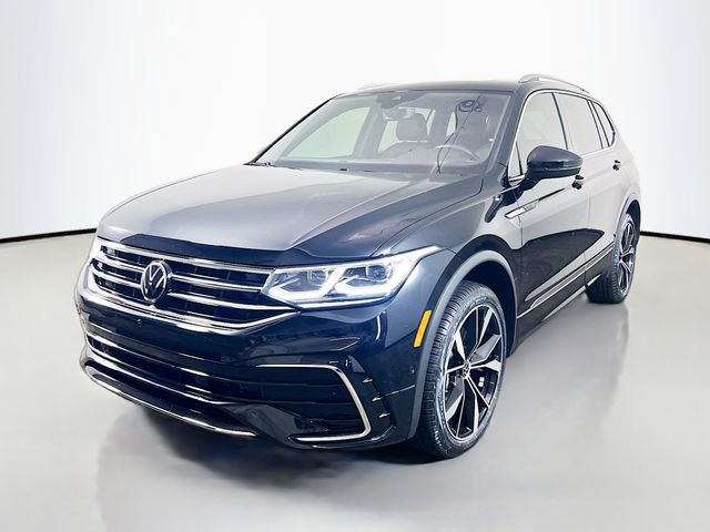 Used 2024 Volkswagen Tiguan SEL R-Line image 5