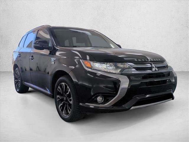 Used 2018 Mitsubishi Outlander GT AWD/4WD image 3