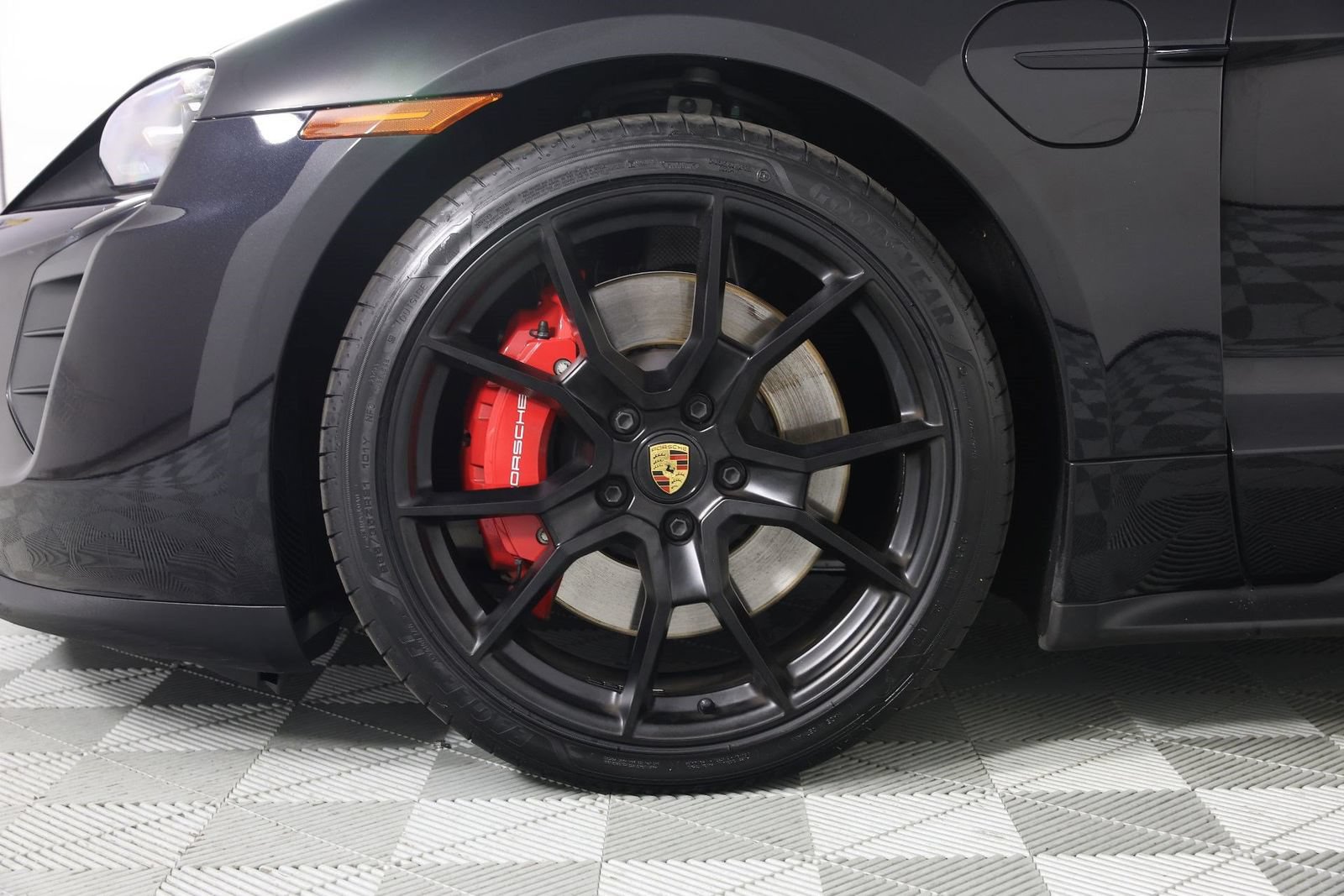 Certified 2024 Porsche Taycan GTS AWD/4WD image 28
