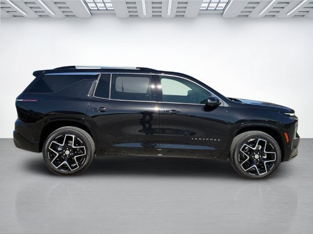 Used 2026 Chevrolet Traverse High Country AWD/4WD image 3