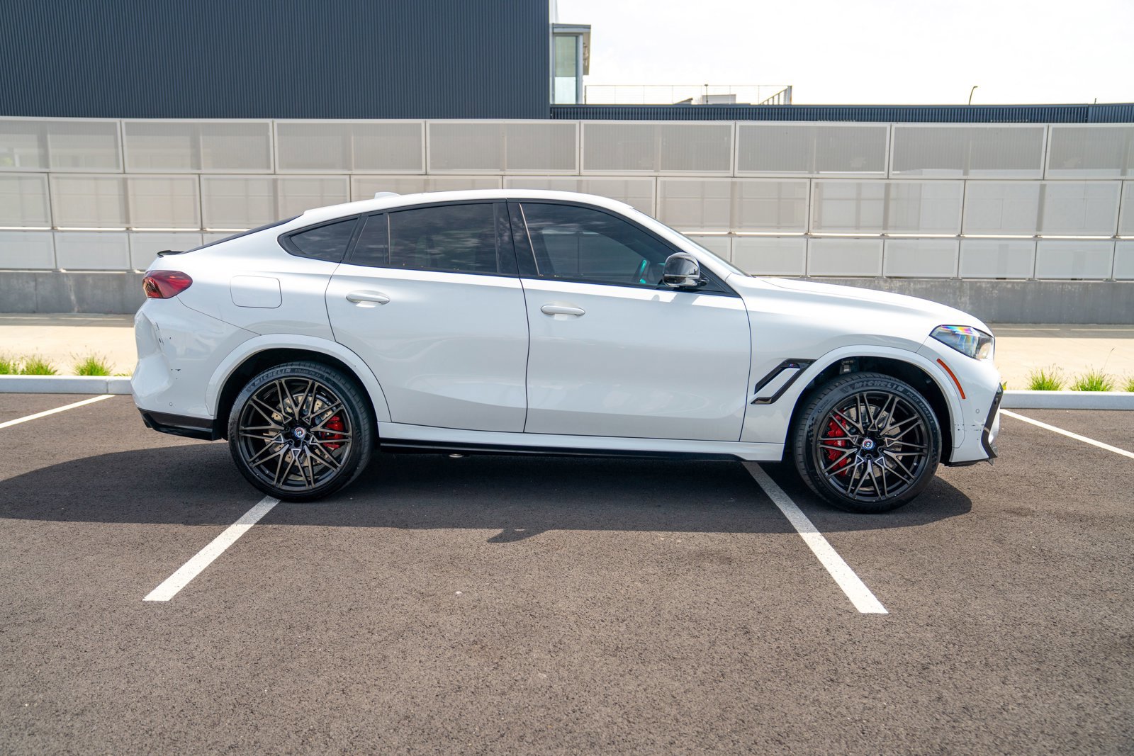 Used 2022 BMW X6 M w/ Competition Package AWD/4WD image 8