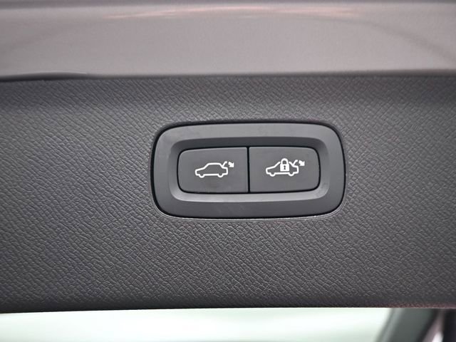 Used 2024 Volvo XC90 B5 Plus image 31