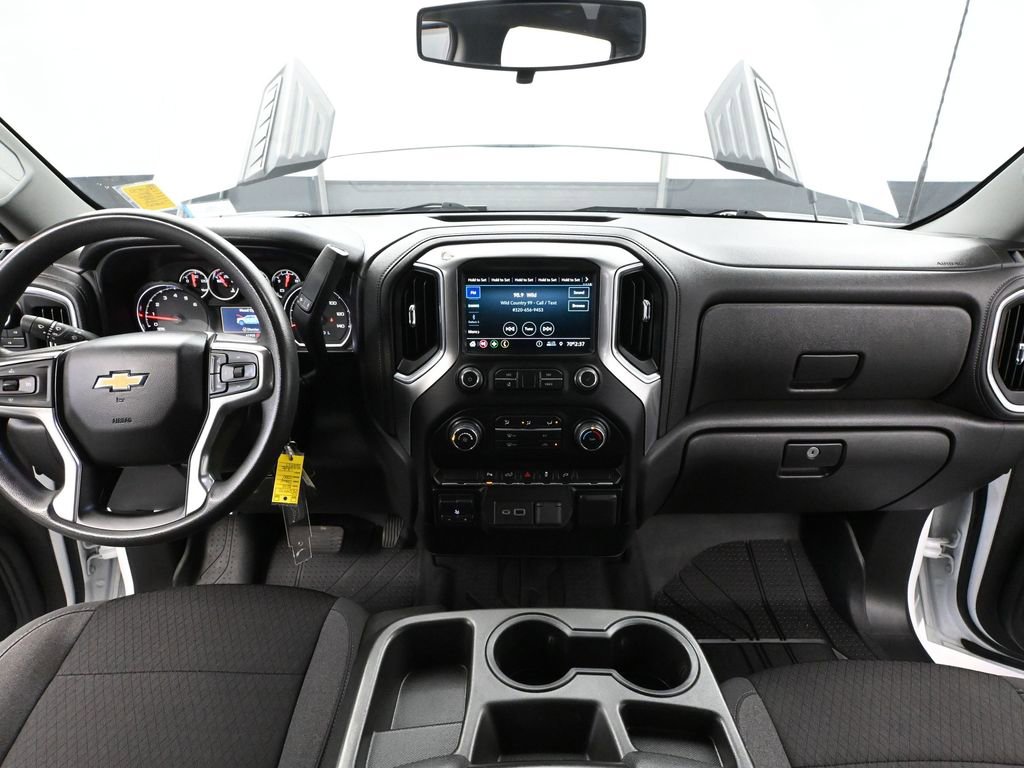 Used 2022 Chevrolet Silverado 2500 LT image 29