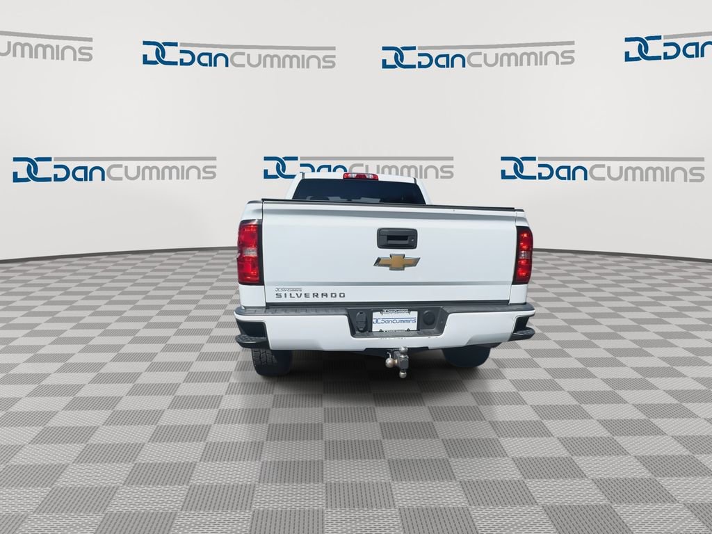 Used 2017 Chevrolet Silverado 1500 Custom w/ Custom Convenience Package RWD image 7