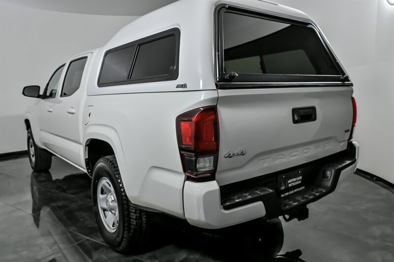 Used 2022 Toyota Tacoma SR AWD/4WD image 8