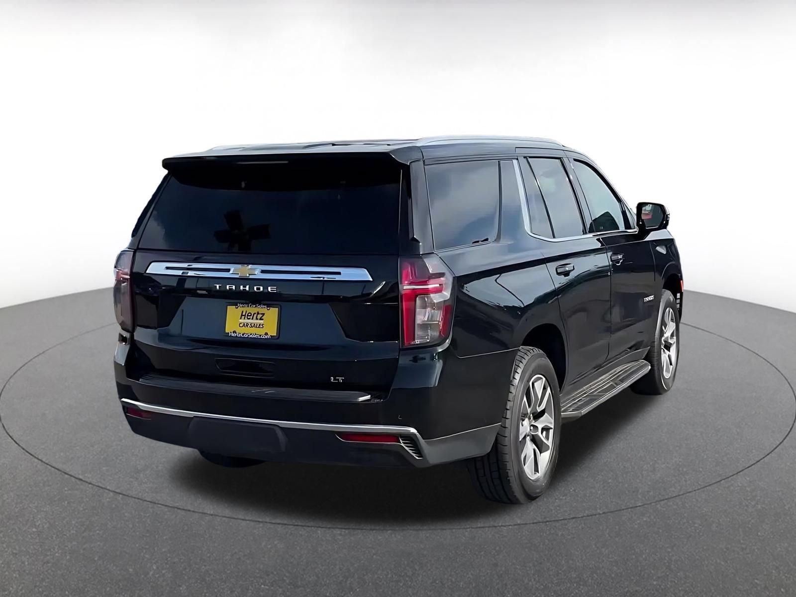 Used 2024 Chevrolet Tahoe LT w/ Luxury Package RWD image 13