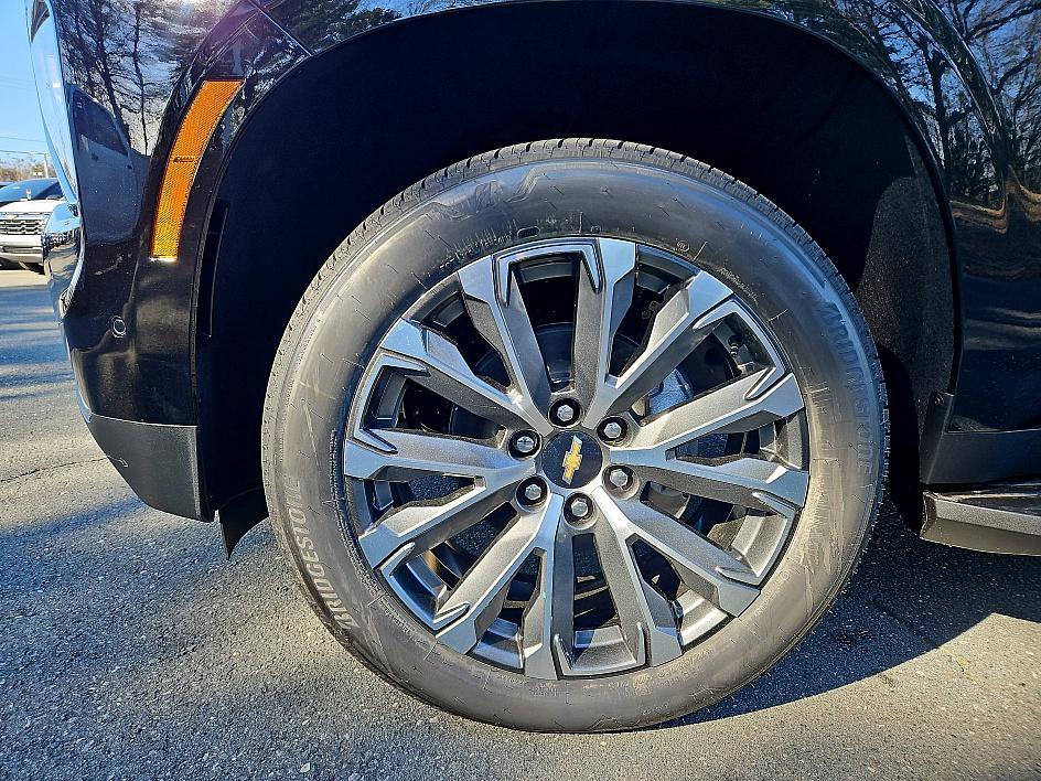 New 2026 Chevrolet Tahoe High Country w/ Sun And Tow Package image 8