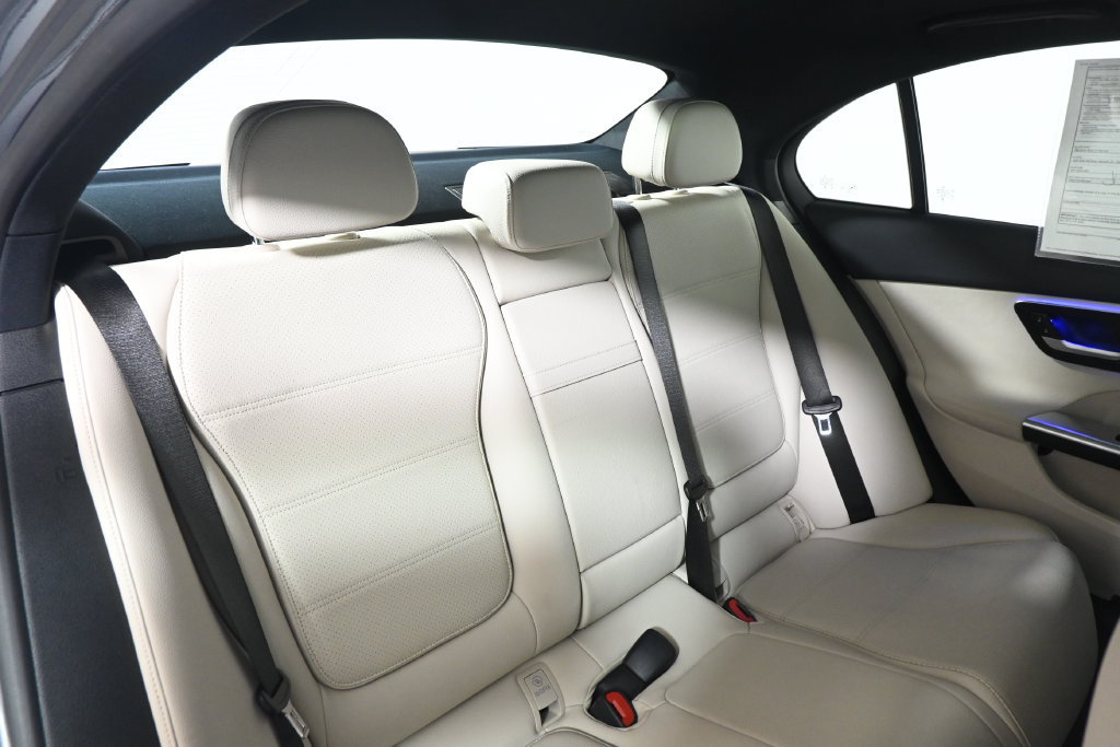Certified 2023 Mercedes-Benz C 300 4MATIC Sedan image 31