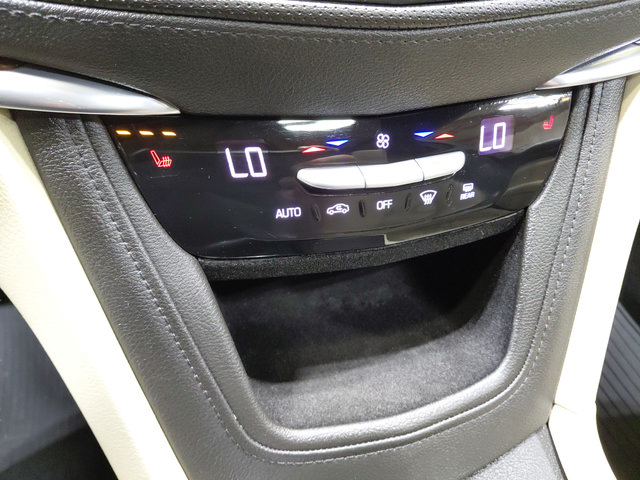 Certified 2018 Cadillac XT5 Luxury w/ Driver Awareness Package FWD image 33