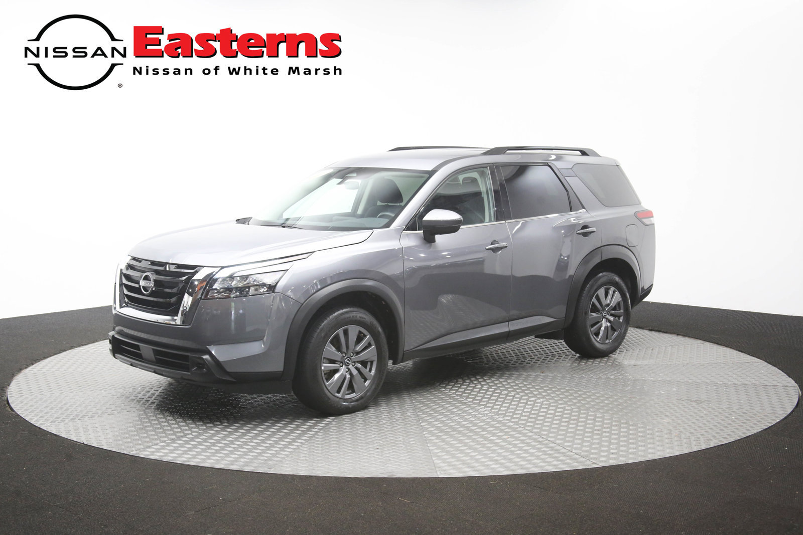 Used 2025 Nissan Pathfinder SV FWD image 57