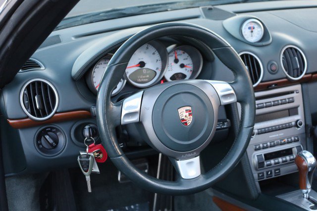 Used 2005 Porsche Boxster S image 24
