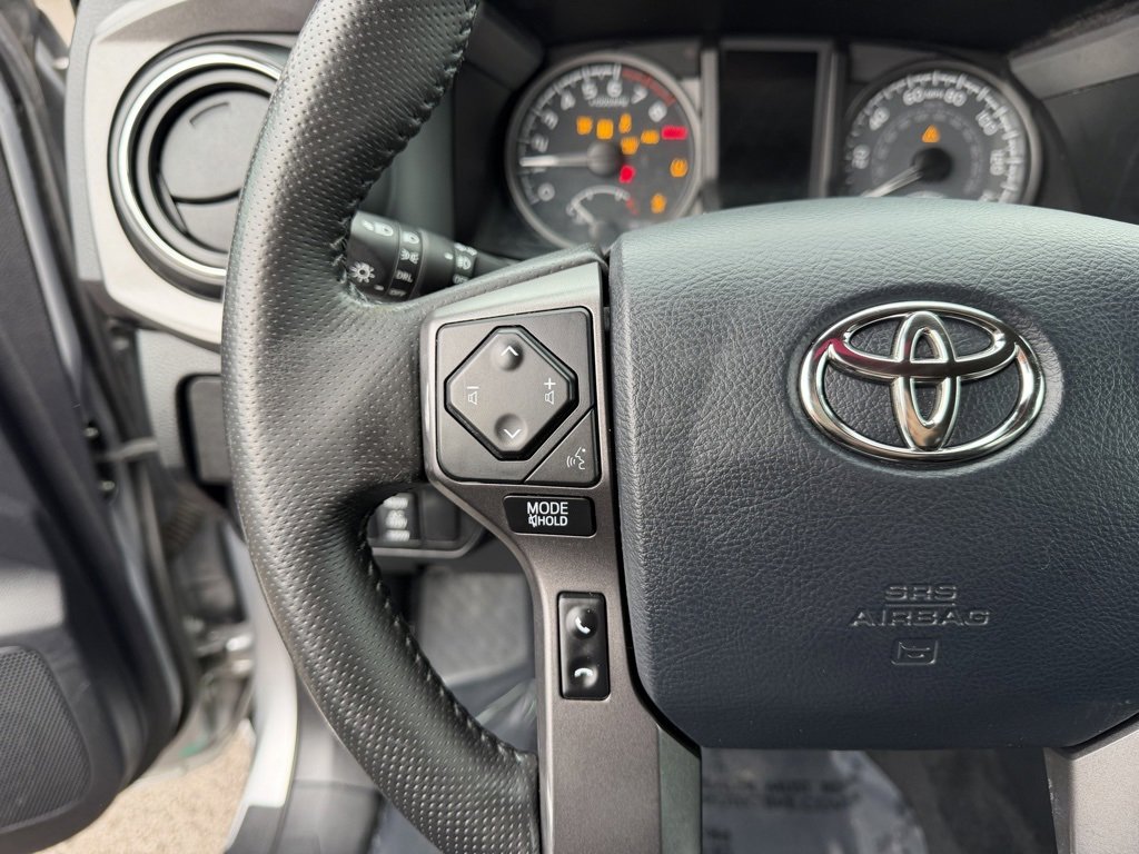 Used 2020 Toyota Tacoma TRD Sport w/ Blackout Package image 17