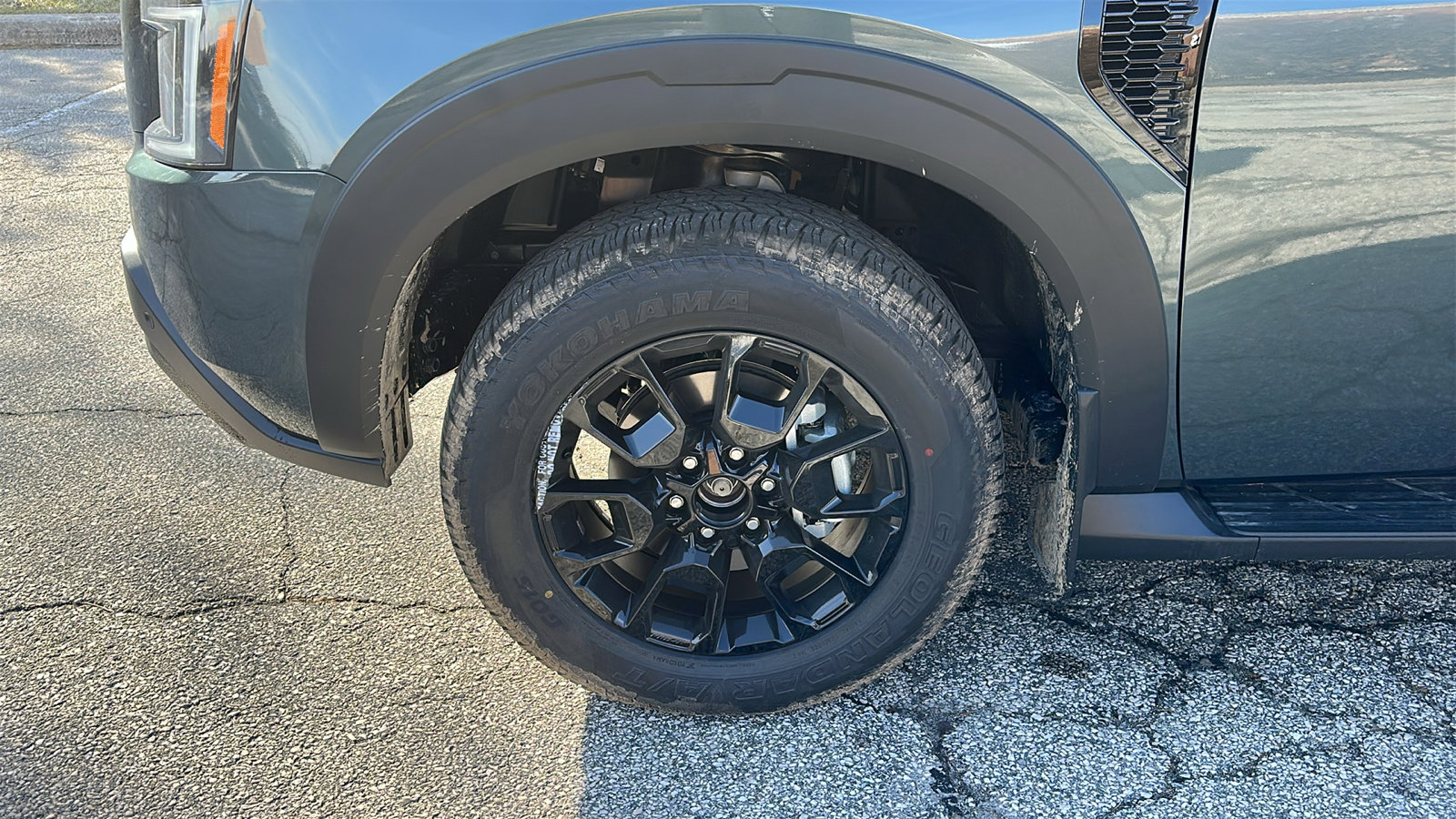 New 2026 Nissan Armada PRO-4X w/ Captain's Chari Seat Package image 6