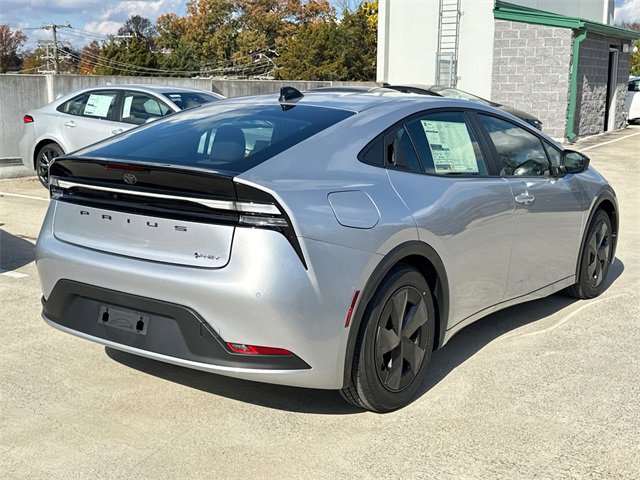 New 2026 Toyota Prius Plug-In Hybrid image 4