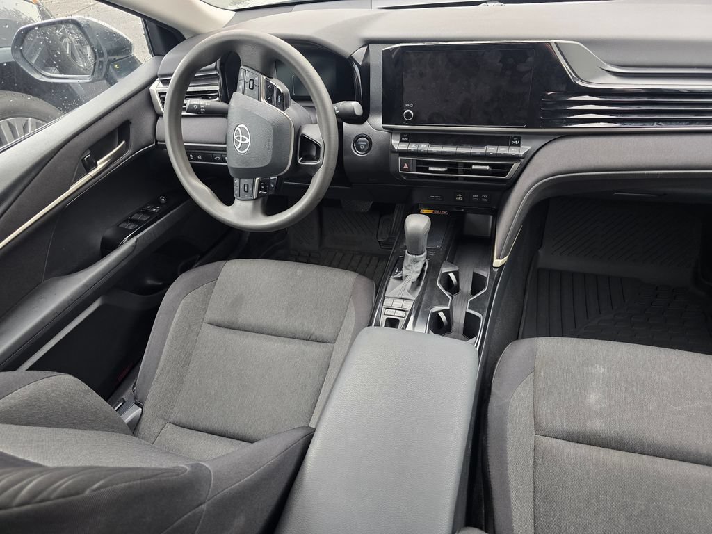 Used 2025 Toyota Camry LE FWD image 14