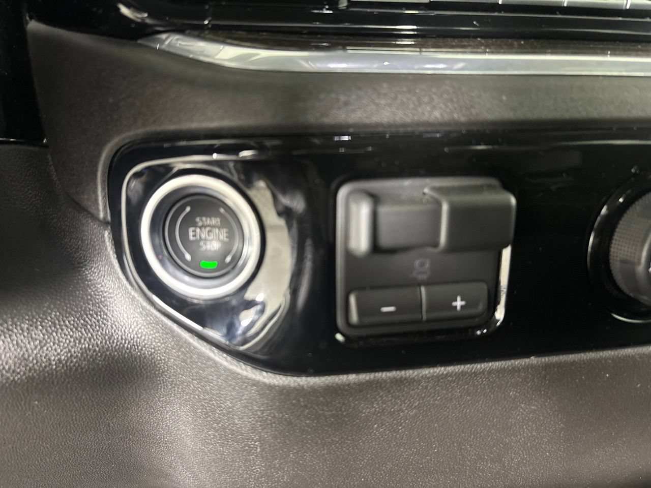 Used 2026 Chevrolet Silverado 2500 LT AWD/4WD image 17