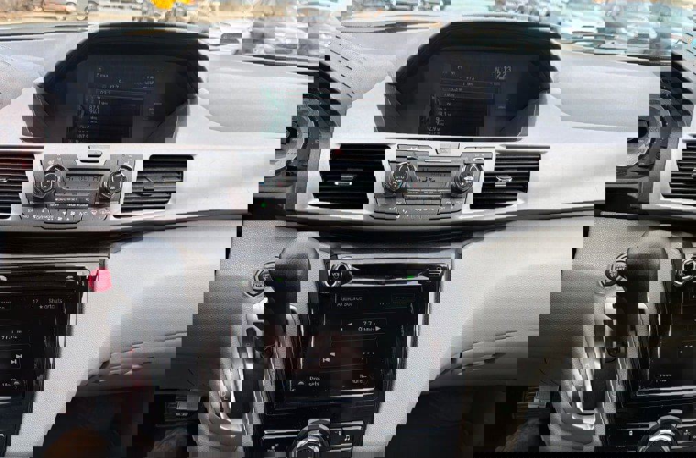 Used 2015 Honda Odyssey EX-L image 16