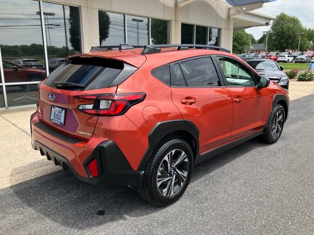 Used 2024 Subaru Crosstrek 2.0i Premium AWD/4WD image 3