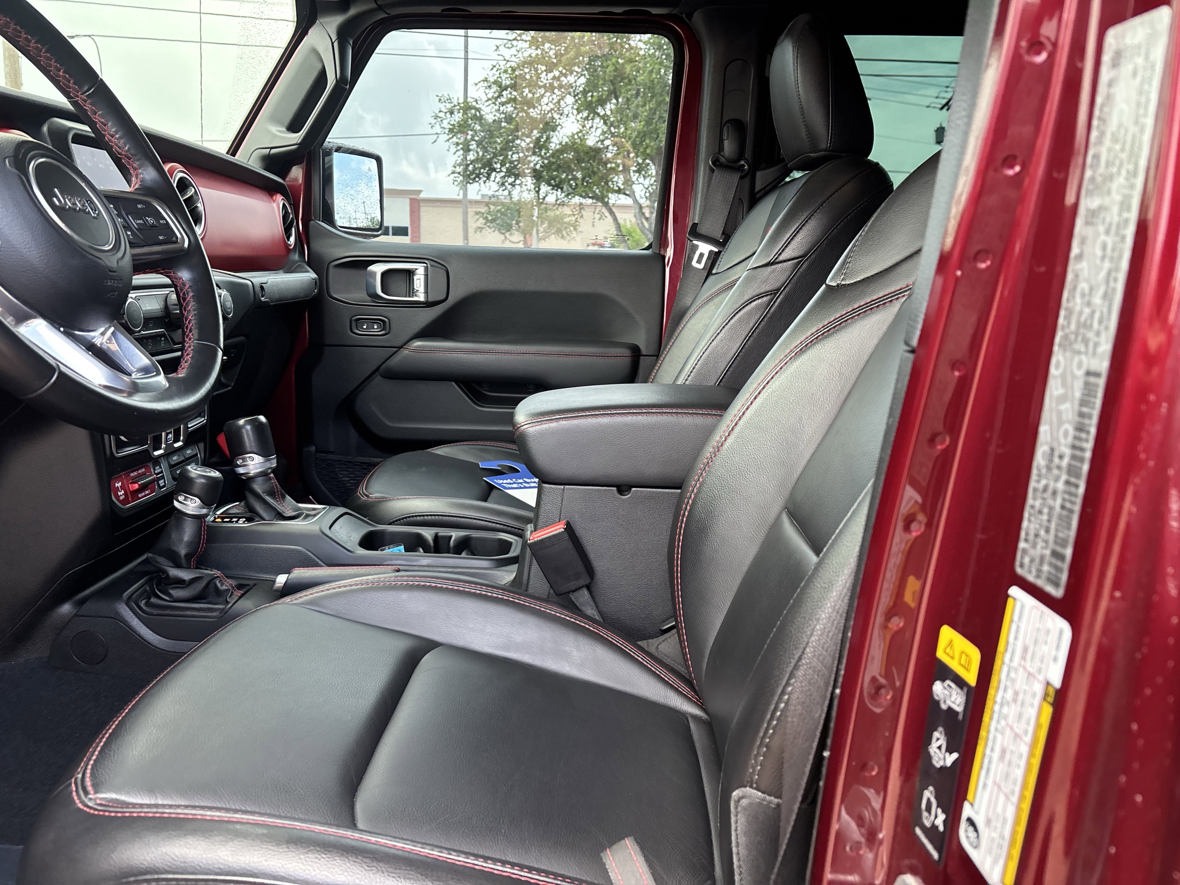 Used 2022 Jeep Gladiator Rubicon w/ LED Lighting Group AWD/4WD image 10