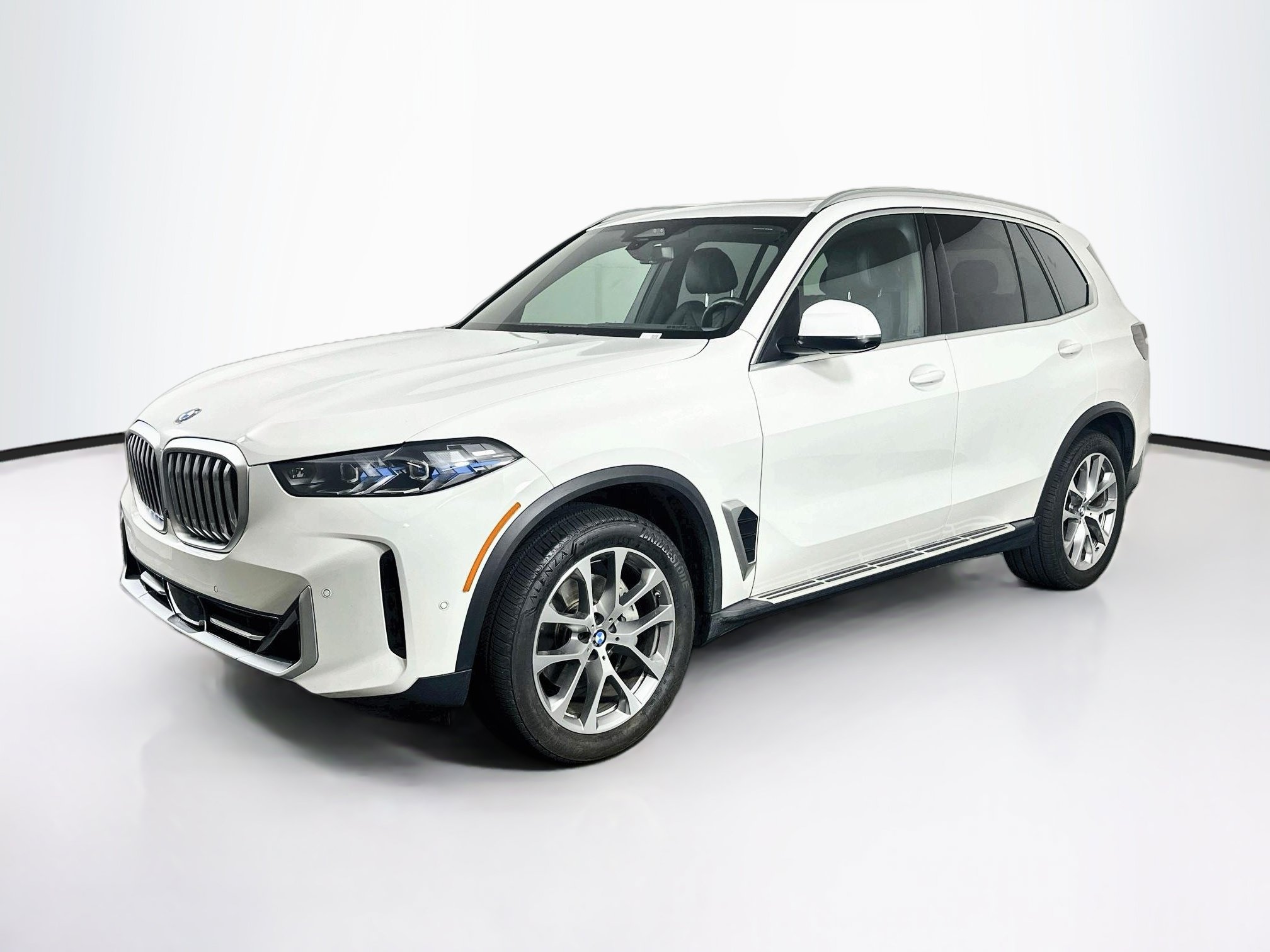 Used 2026 BMW X5 xDrive40i AWD/4WD image 3