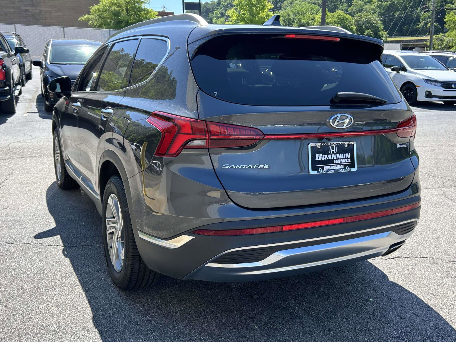 Used 2022 Hyundai Santa Fe SEL w/ Convenience + Premium Package FWD image 3