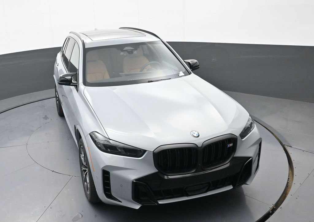New 2026 BMW X5 M60i w/ Climate Comfort Package image 30