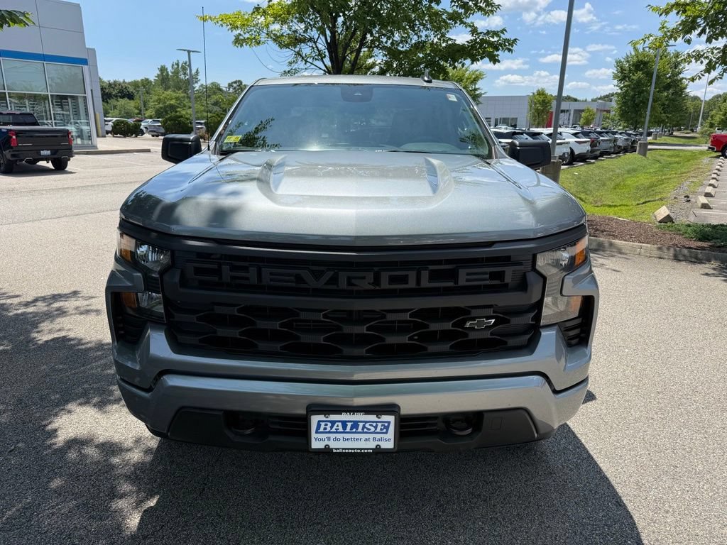 Used 2026 Chevrolet Silverado 1500 Custom w/ LPO, Dark Essentials Package AWD/4WD image 8