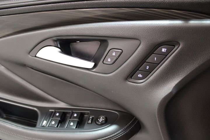 Used 2020 Buick Envision Essence image 10