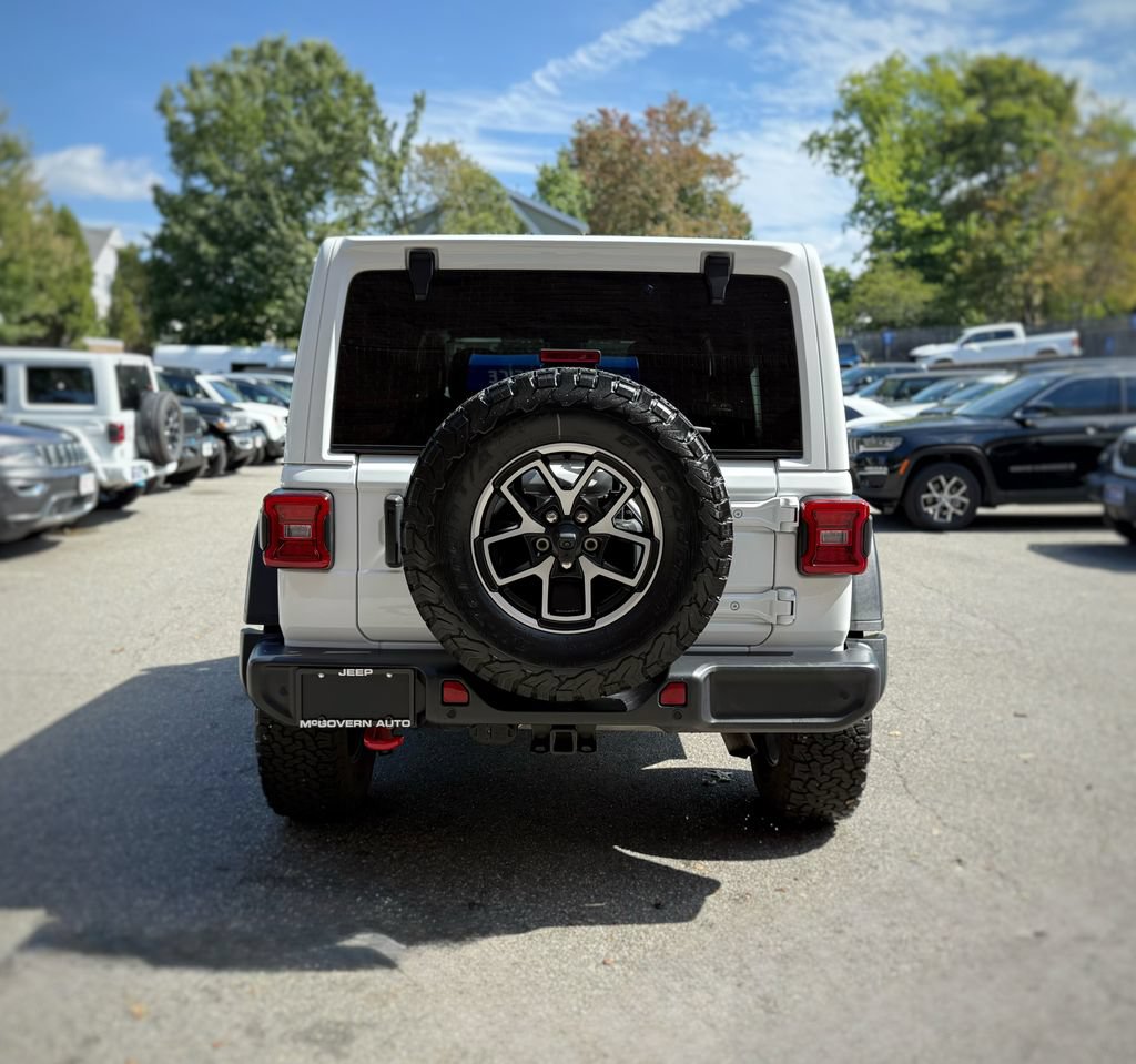 Used 2025 Jeep Wrangler Unlimited Rubicon w/ Safety Group AWD/4WD image 10