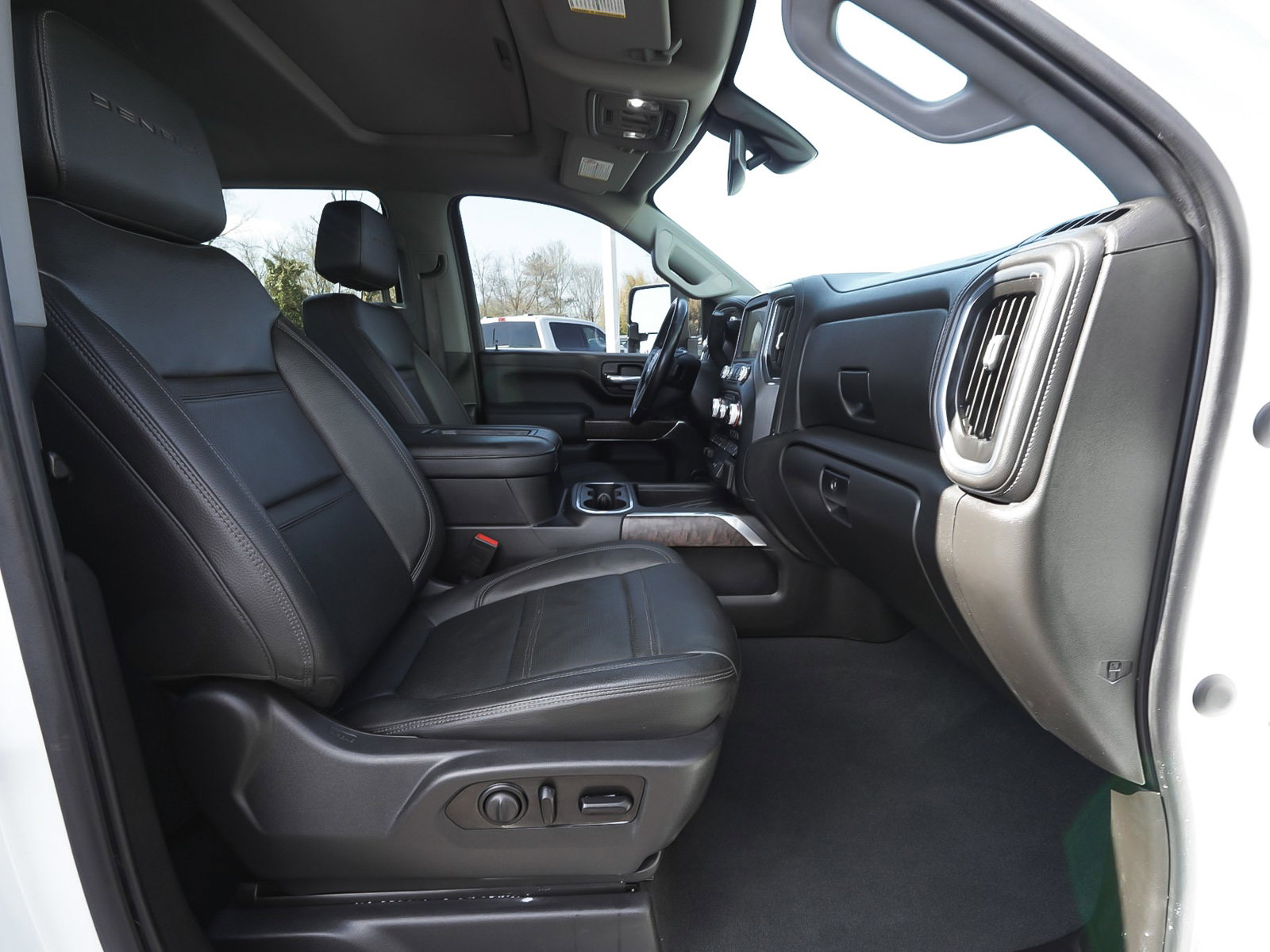 Used 2021 GMC Sierra 2500 Denali image 42