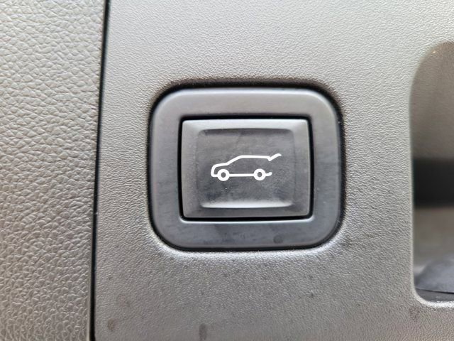 Used 2022 Cadillac XT4 Premium Luxury w/ Technology Package image 7