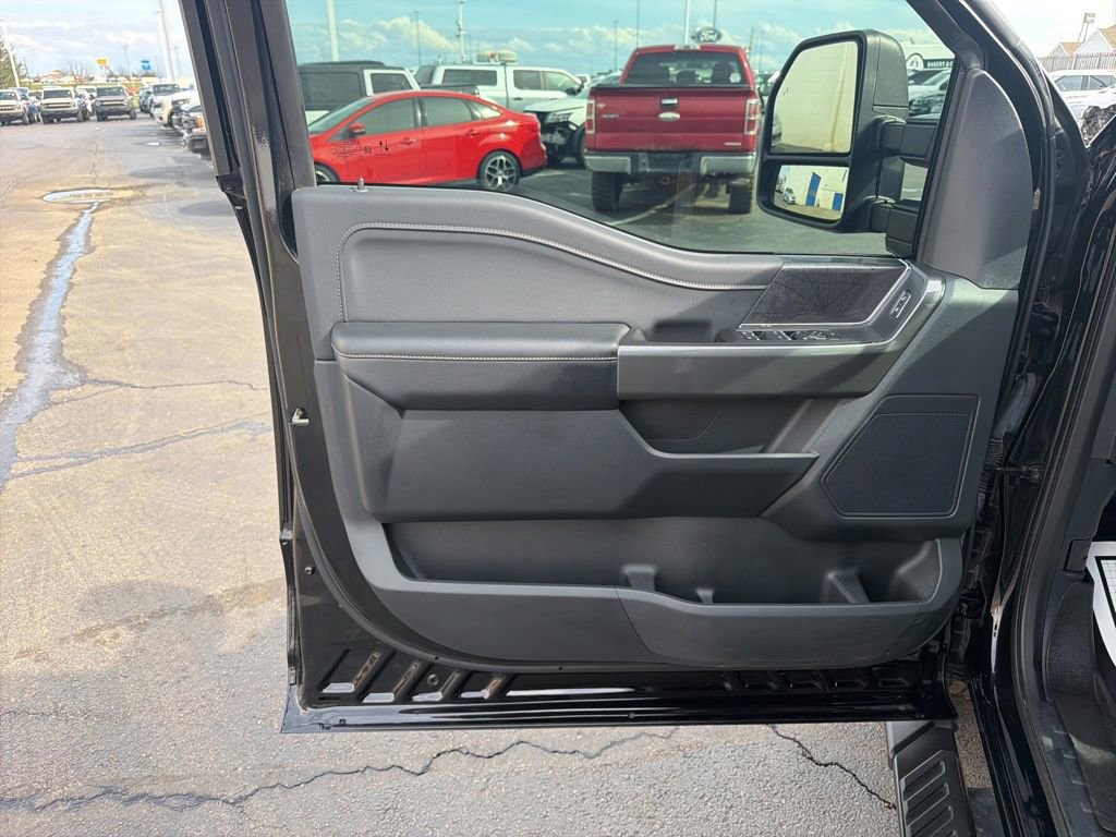 Used 2022 Ford F150 XLT w/ Equipment Group 302A High image 13