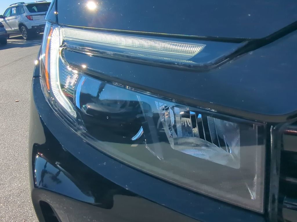 New 2026 Honda Ridgeline Black Edition image 9