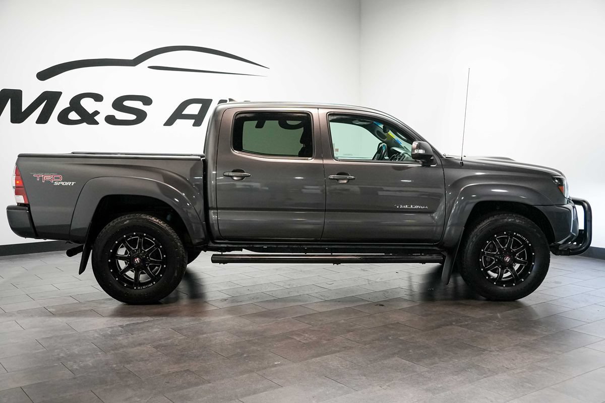 Used 2013 Toyota Tacoma PreRunner w/ TRD Sport Pkg RWD image 8