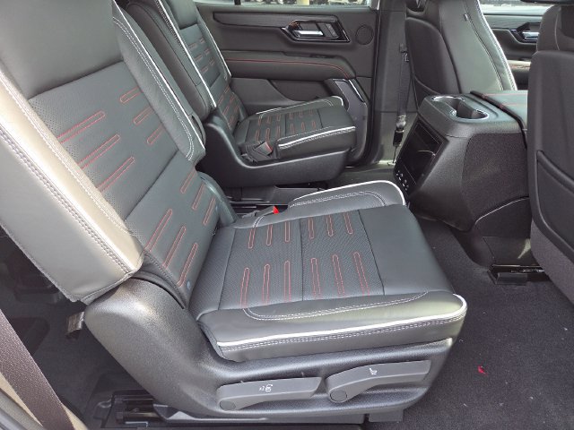 New 2026 GMC Yukon AT4 Ultimate AWD/4WD image 24