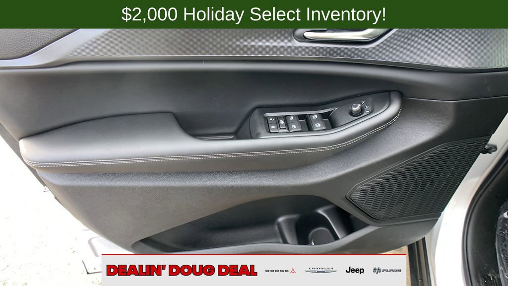 New 2025 Jeep Grand Cherokee L Altitude image 13