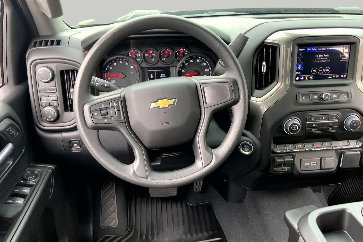 Used 2026 Chevrolet Silverado 2500 Custom w/ Custom Value Package AWD/4WD image 6