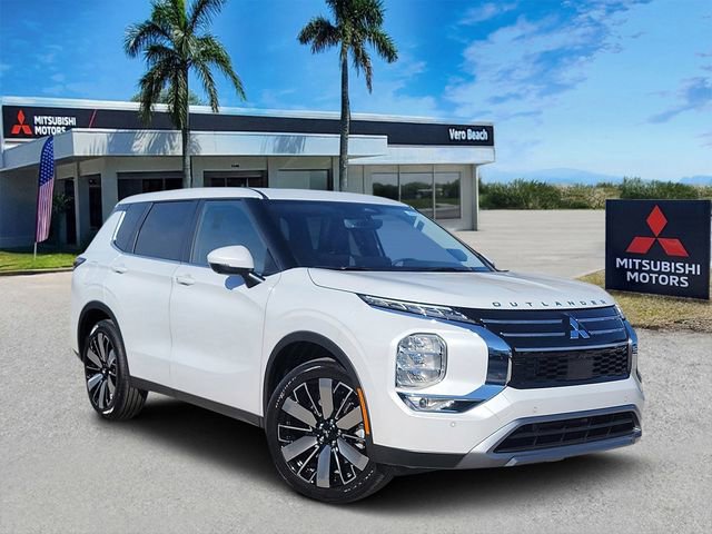 New 2026 Mitsubishi Outlander SE image 1