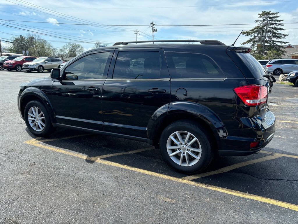 Used 2017 Dodge Journey SXT w/ Comfort/Convenience Group image 6