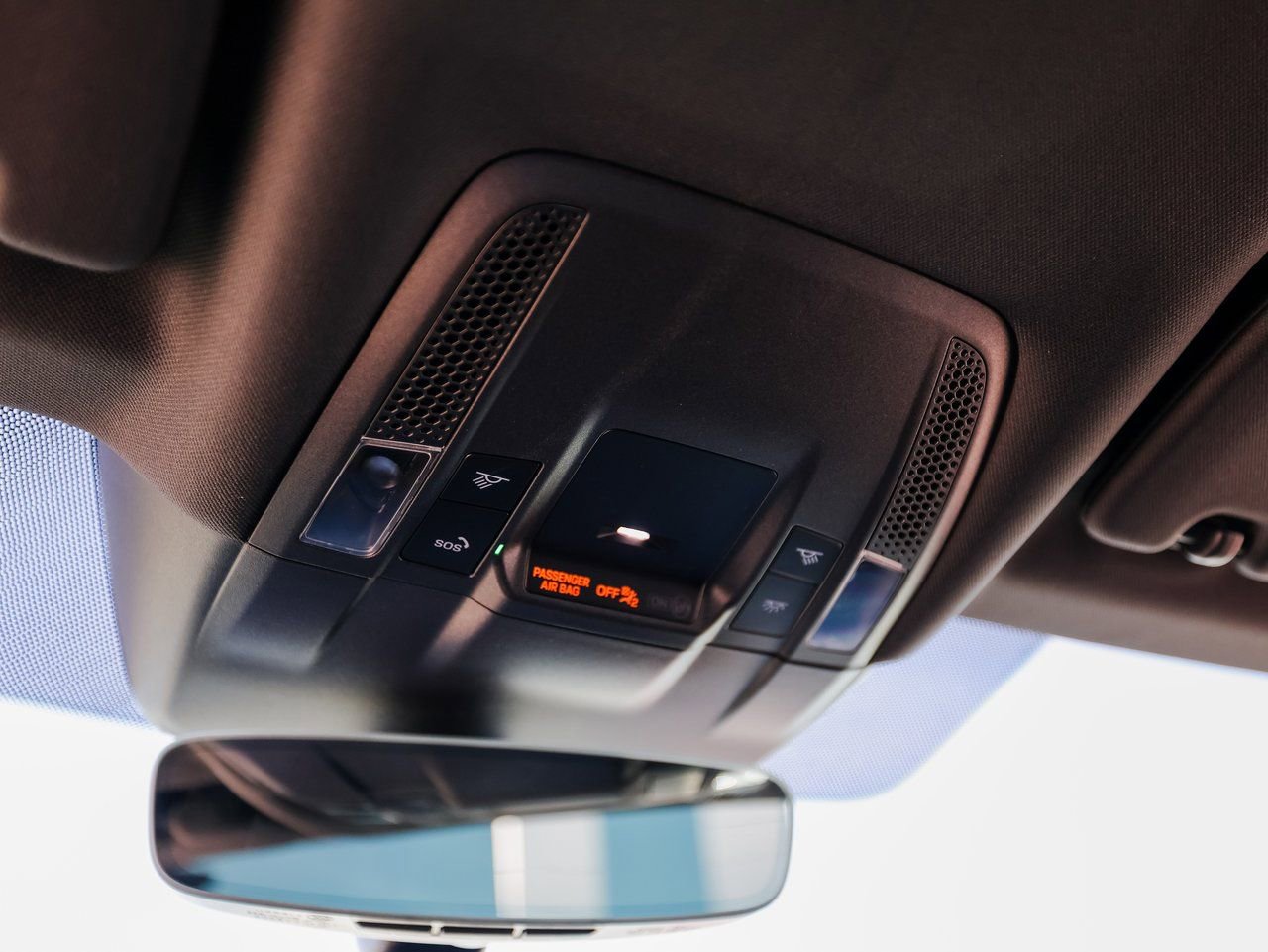 New 2026 Porsche Taycan image 21