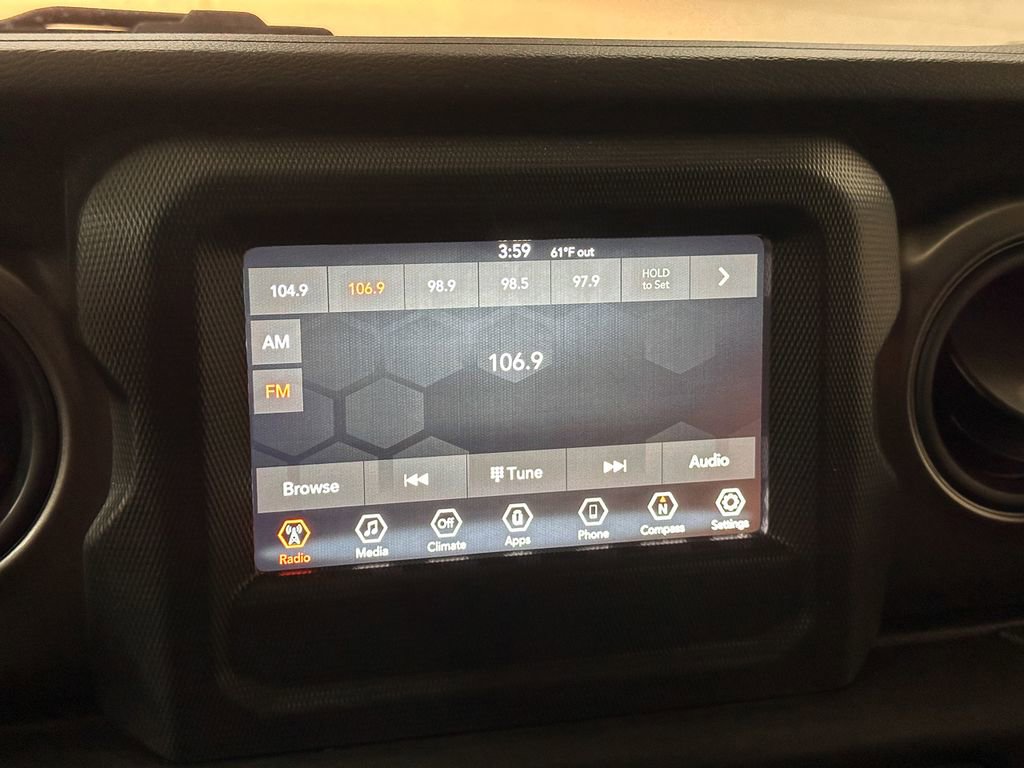 Certified 2023 Jeep Gladiator Sport image 41