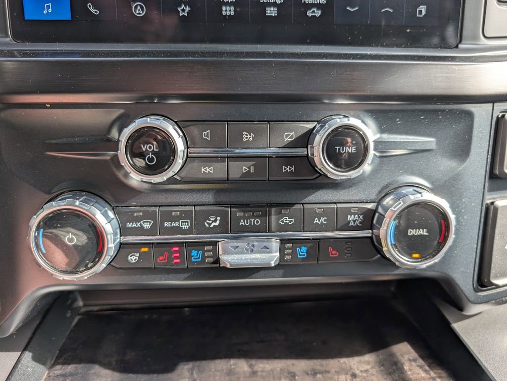 Used 2023 Ford F350 Lariat w/ Chrome Package image 30