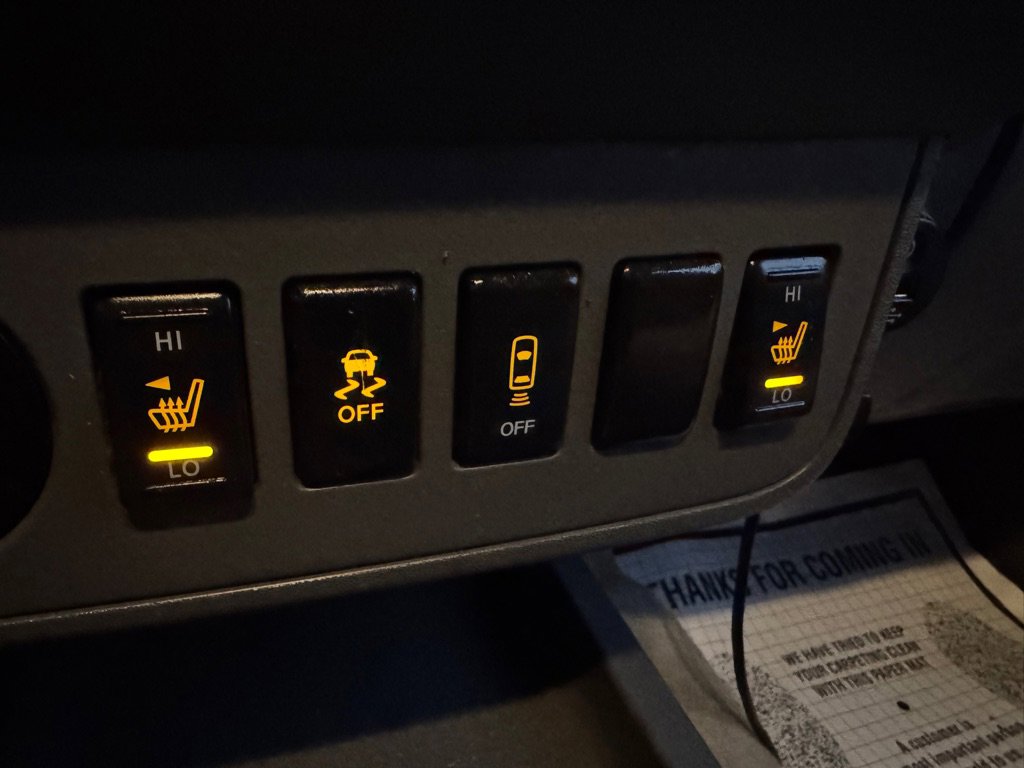 Used 2018 Nissan Frontier SV w/ Value Truck Package image 16