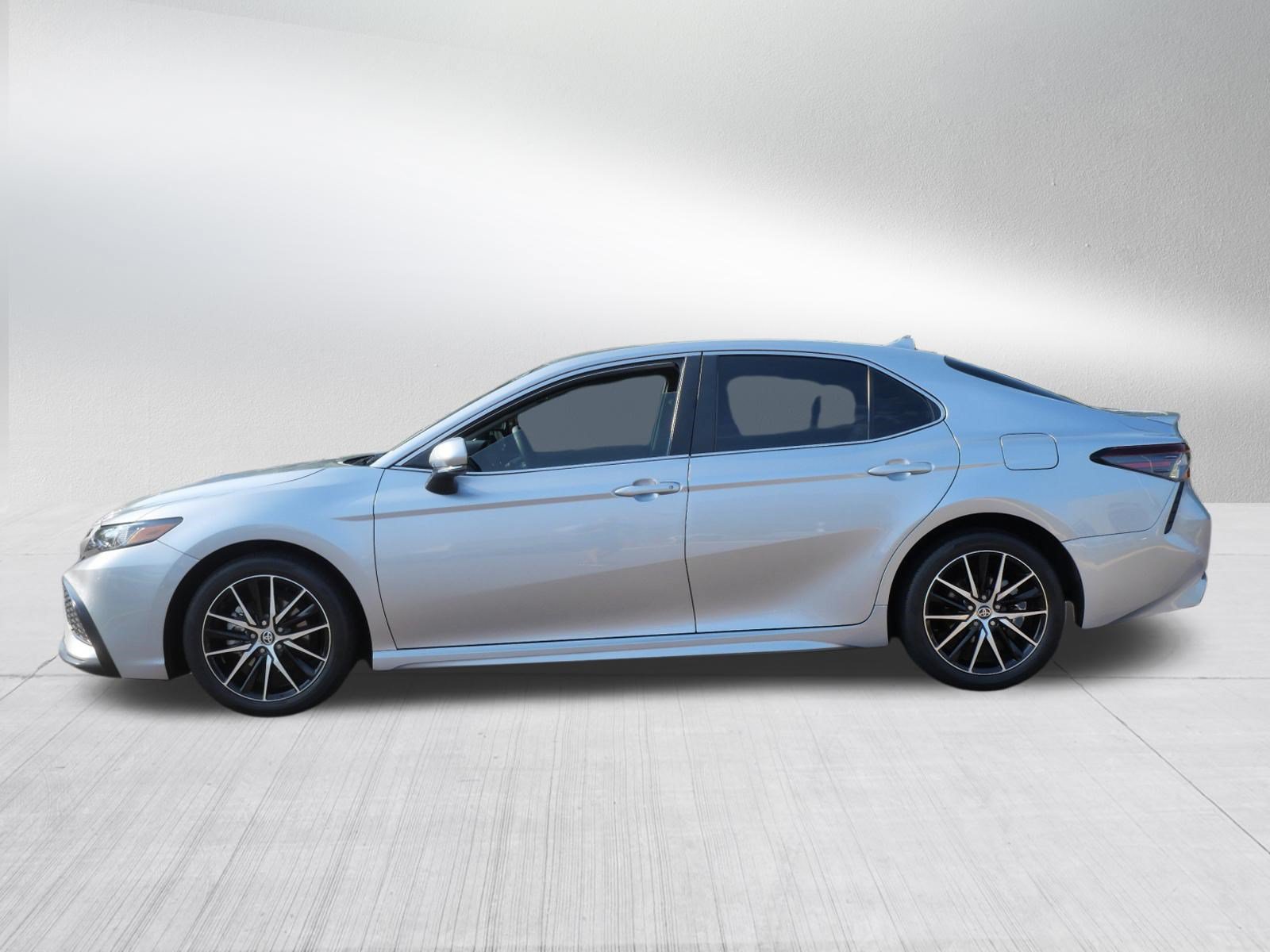 Certified 2024 Toyota Camry SE w/ Convenience Package FWD image 5