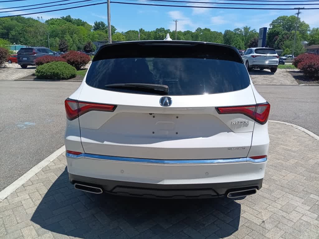 Used 2023 Acura MDX SH-AWD w/ Technology Package image 5